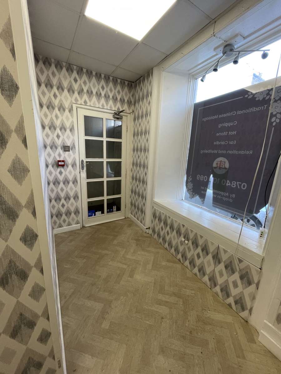 Retail/Shop in Bury St. Edmunds - photo 3