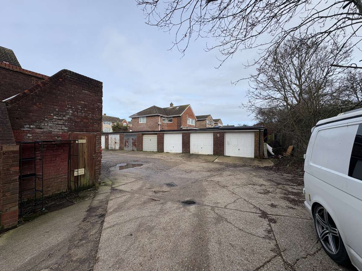 Retail/Shop in Fareham - photo 2