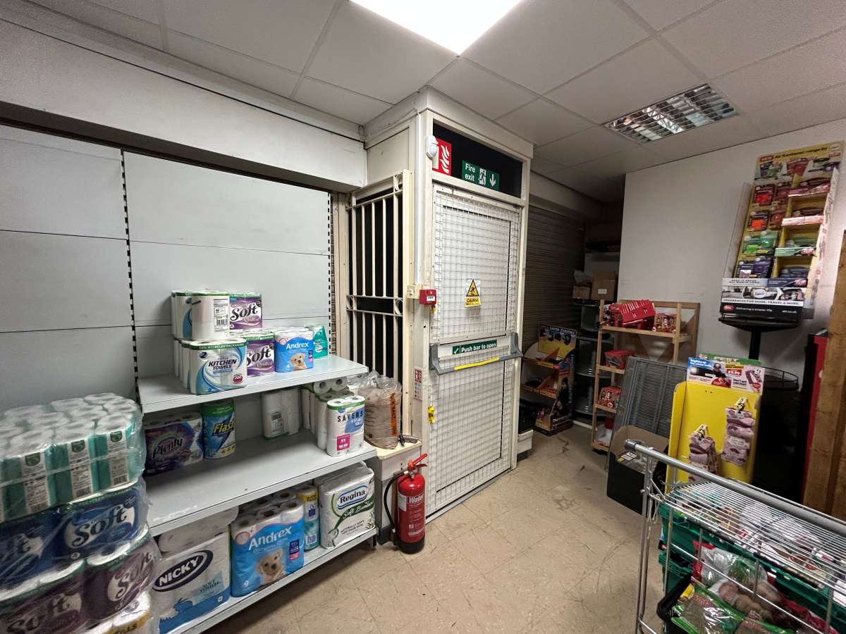 Retail/Shop in Leicester - photo 3