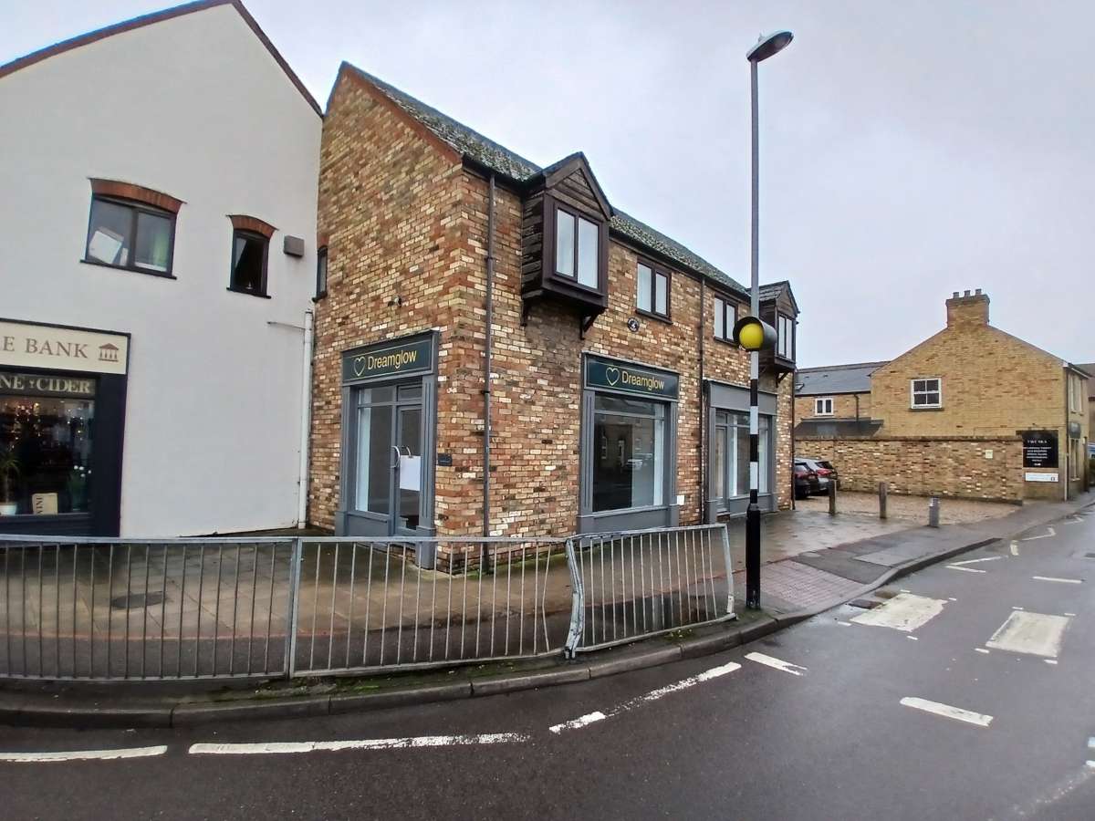 Retail in St Ives (Cambs)