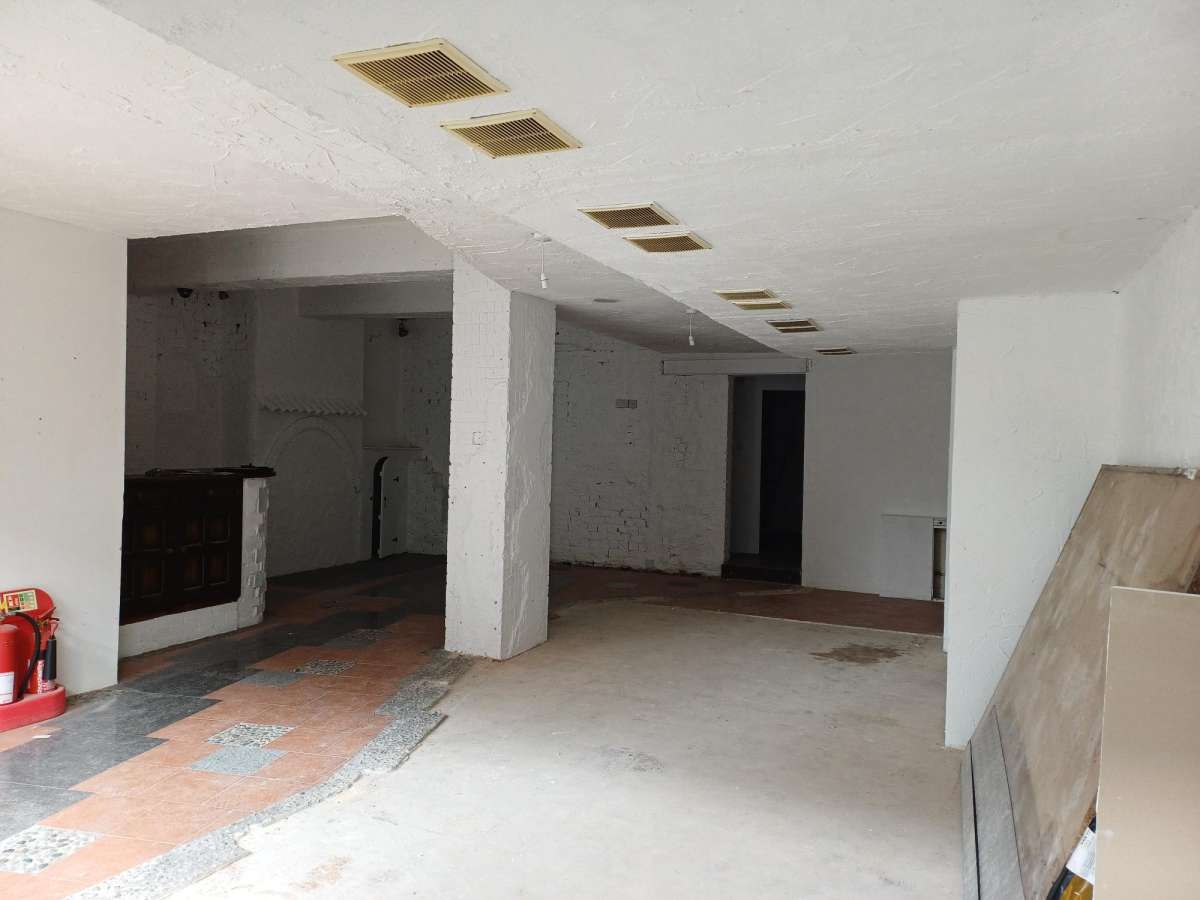 Retail/Shop in Wellingborough - photo 2