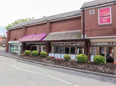 Retail/Shop in Lymm - photo 3