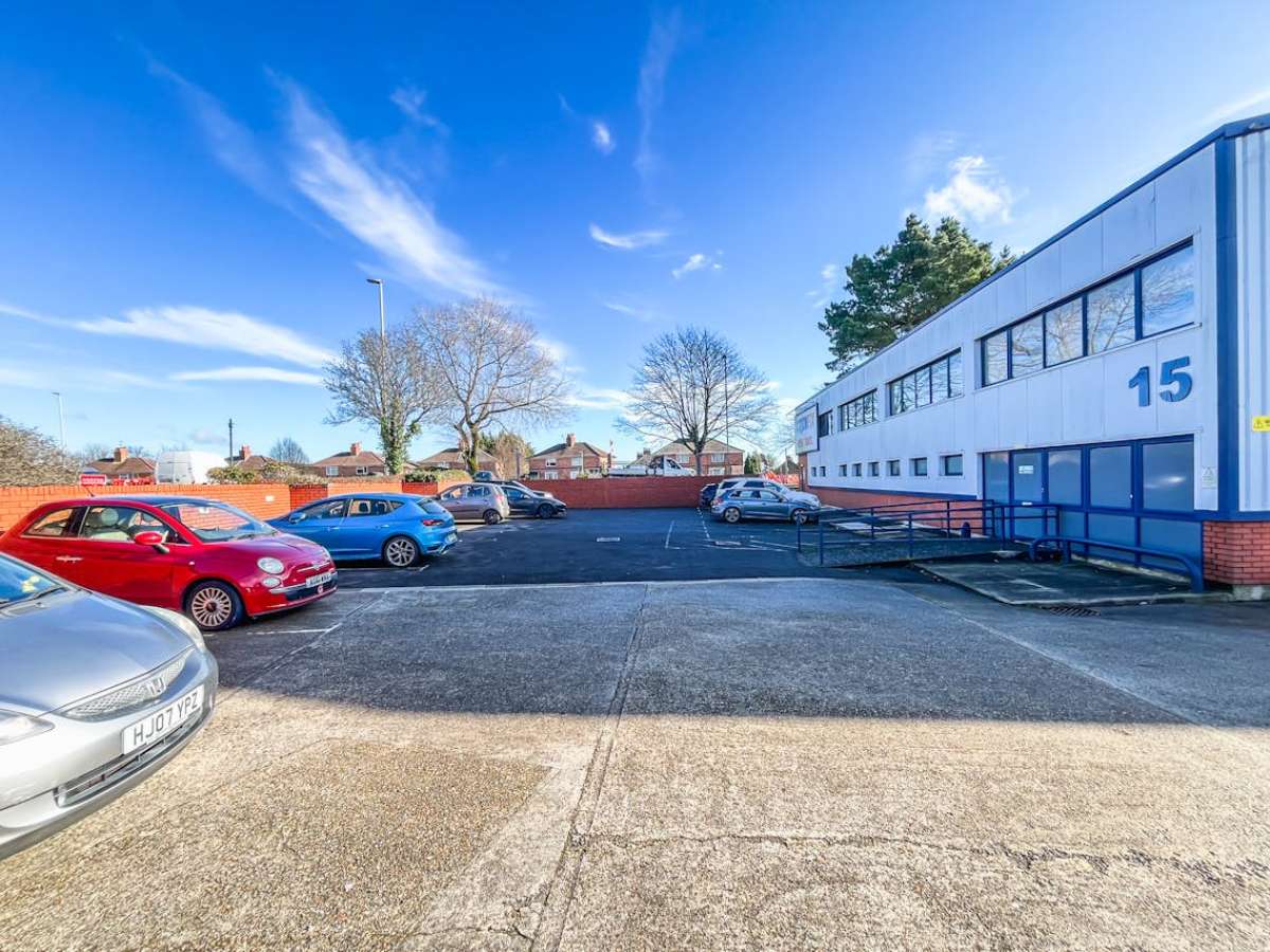 Retail/Shop in Poole - photo 2