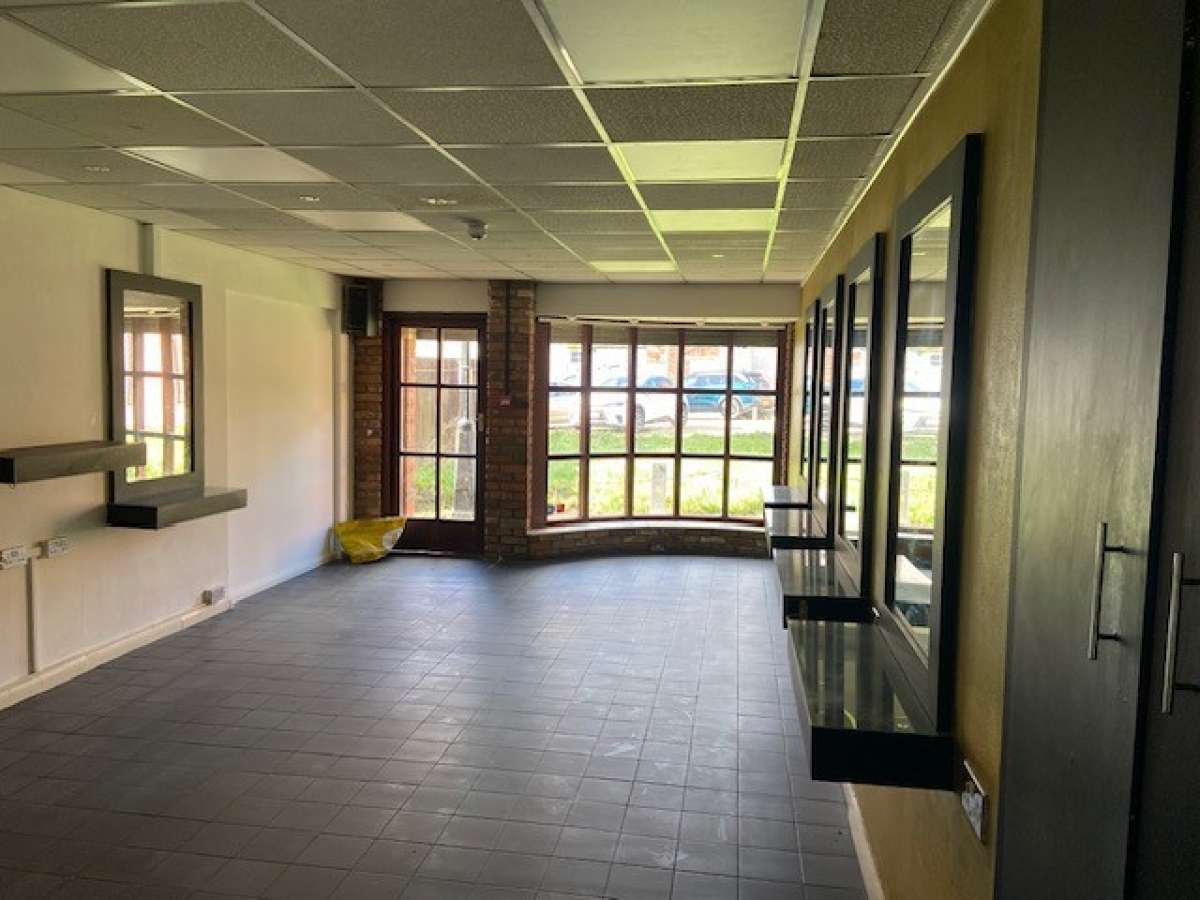 Retail/Shop in Great Yarmouth - photo 3