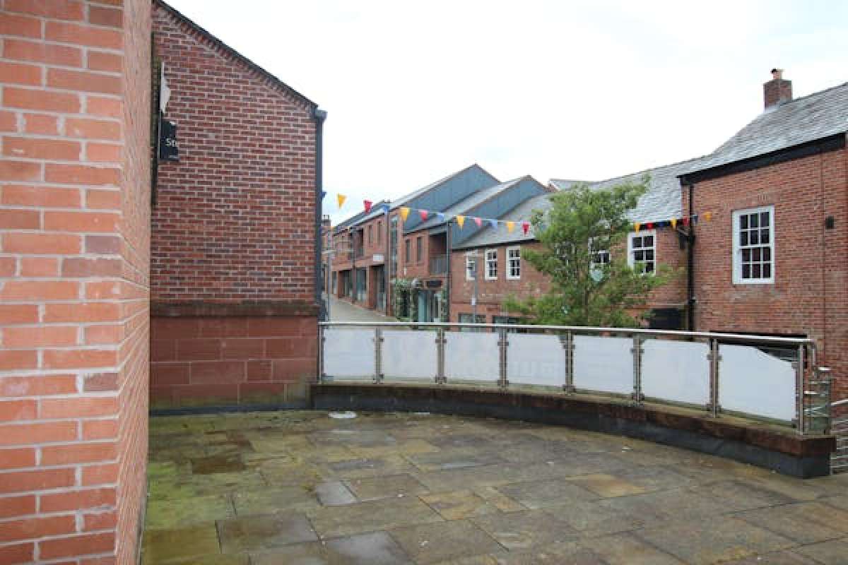 Retail/Shop in Knutsford - photo 4