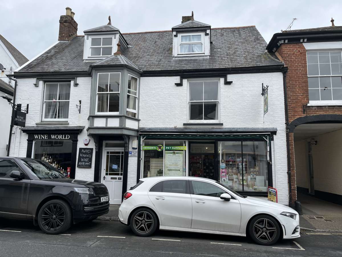 Retail in Topsham