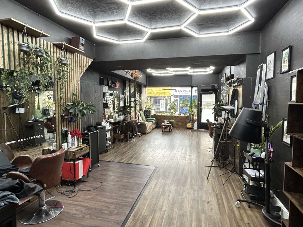 Retail in Urmston