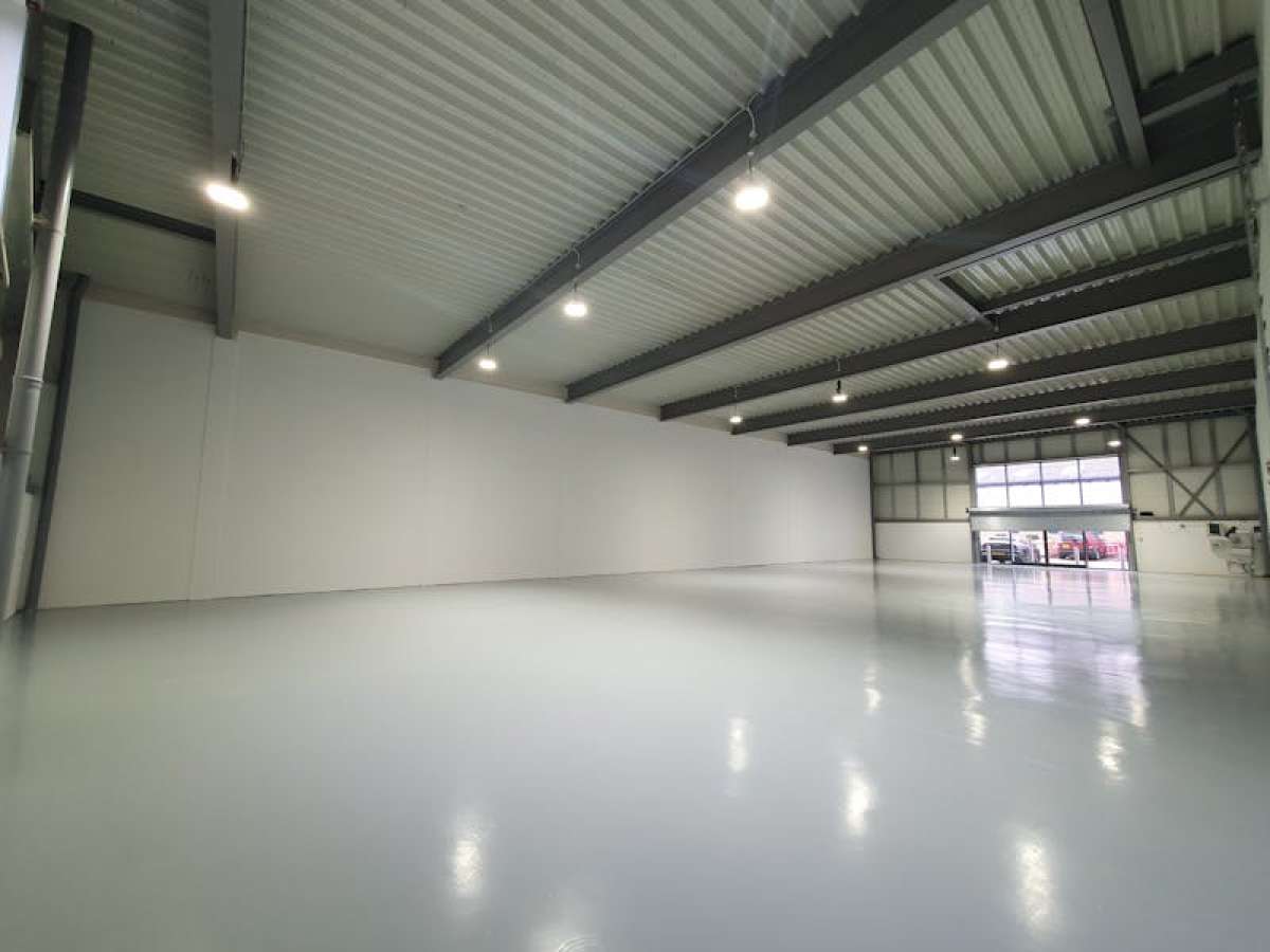 Retail/Shop in Farnham - photo 2