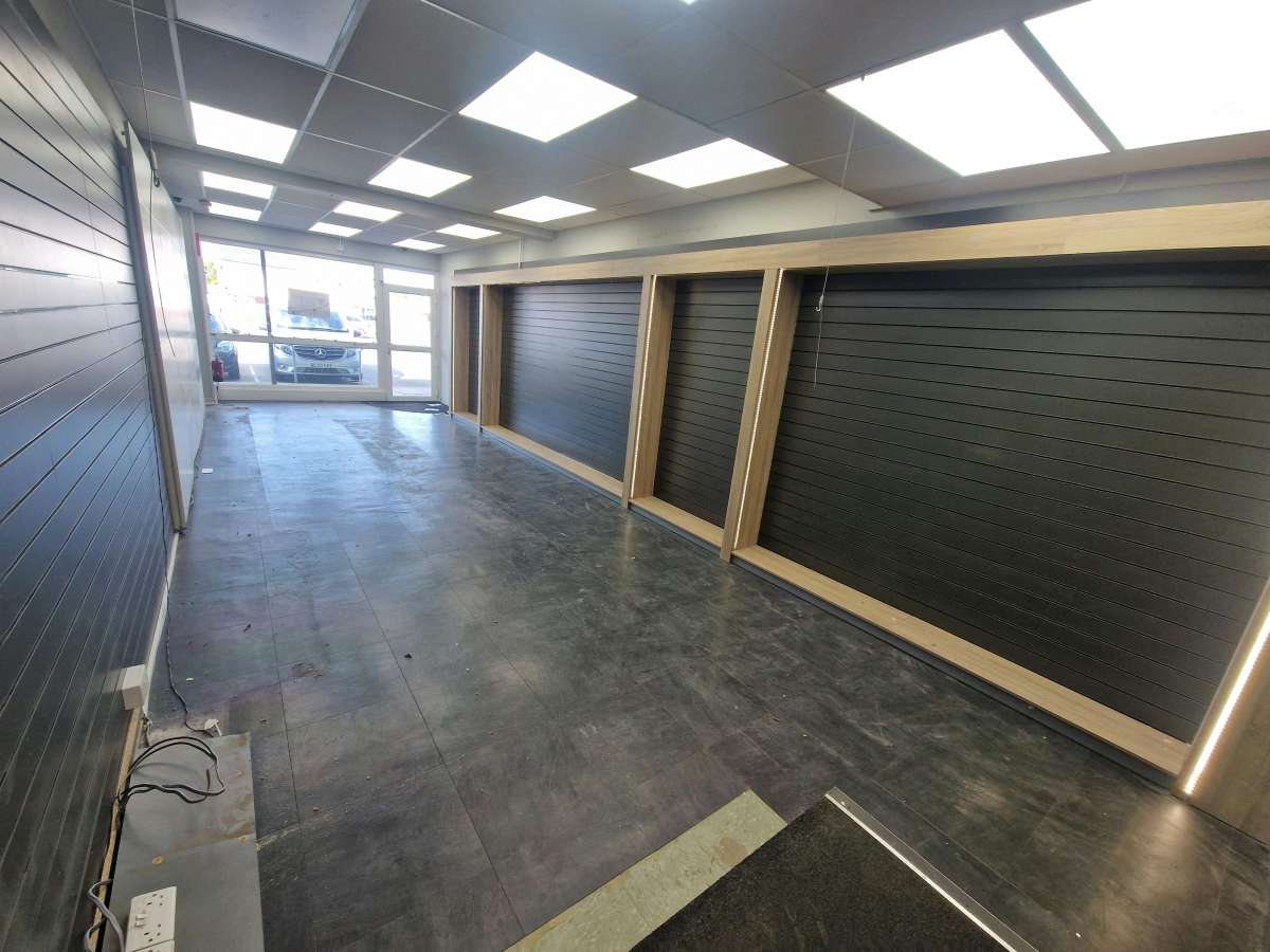 Retail/Shop in Gosport - photo 3