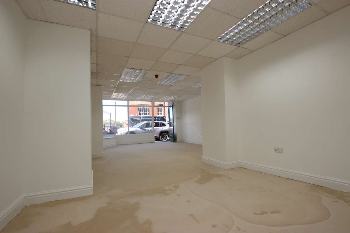 Retail/Shop in Grantham - photo 3
