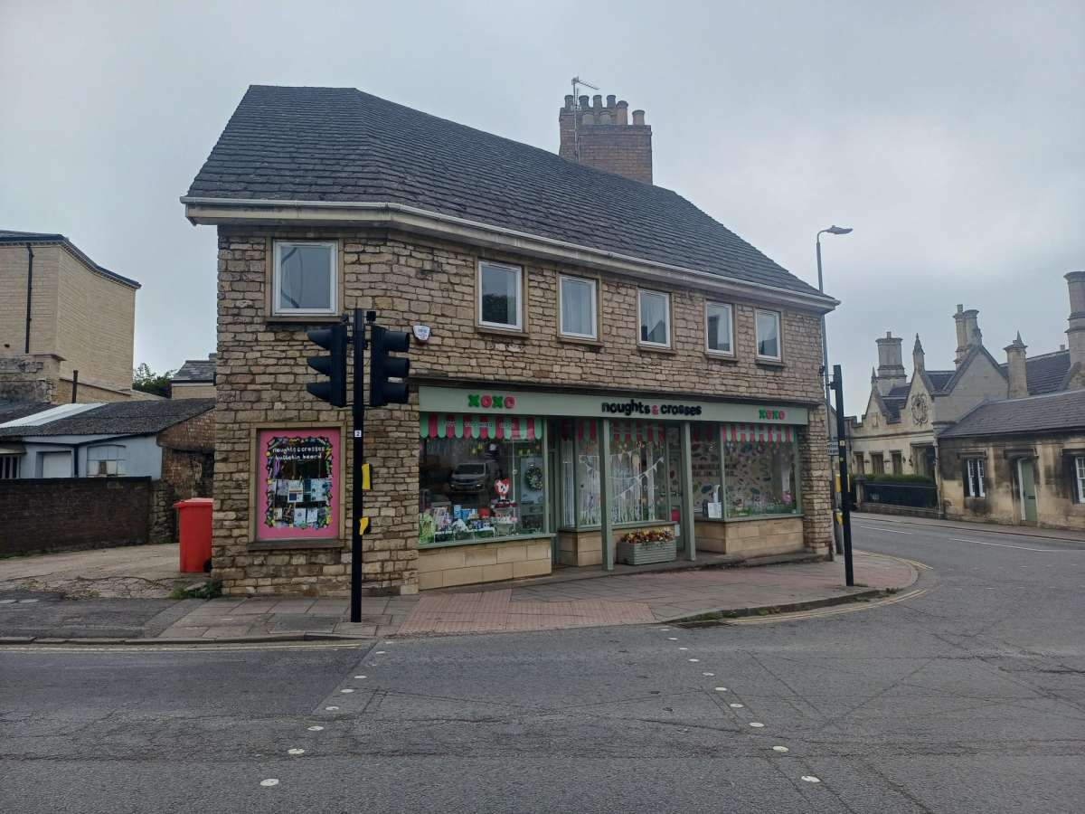 Retail/Shop in Stamford - photo 4