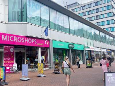 Retail/Shop in Ipswich - photo 2