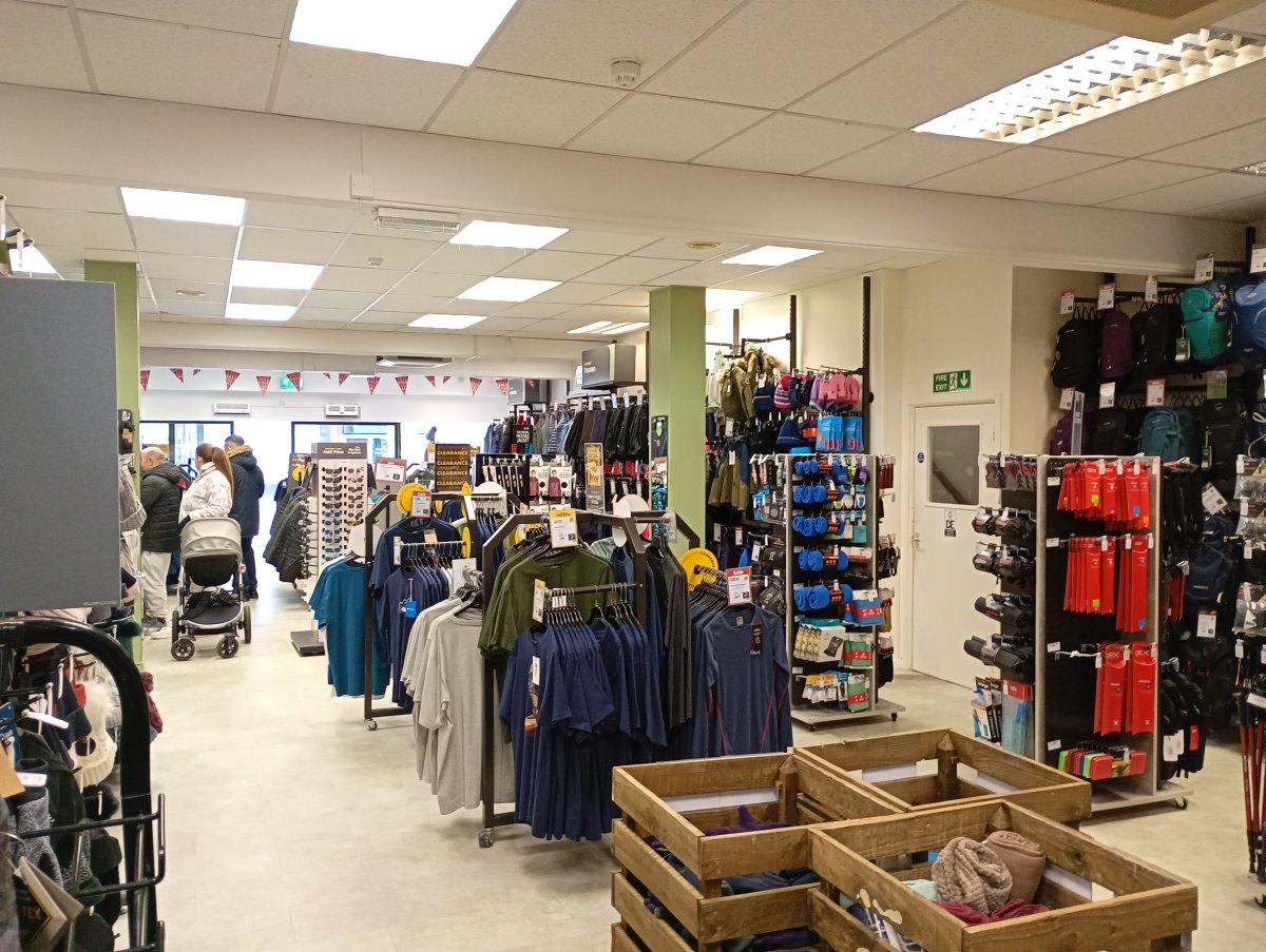 Retail/Shop in Lowestoft - photo 3
