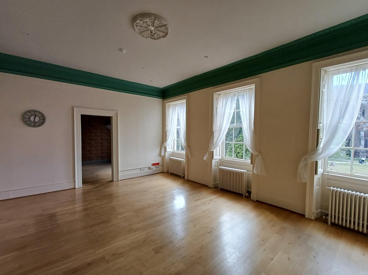 Retail/Shop in Exeter - photo 2
