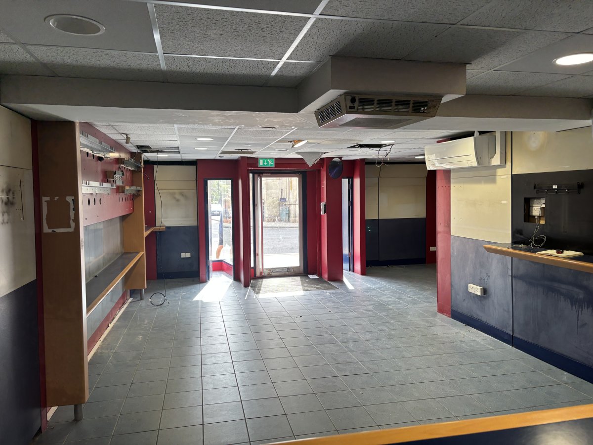 Retail/Shop in Warminster - photo 4