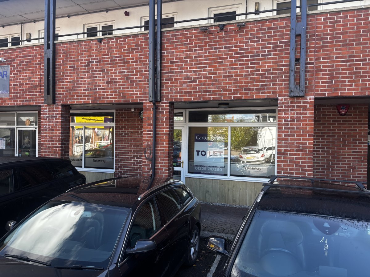 Retail in Staverton Marina