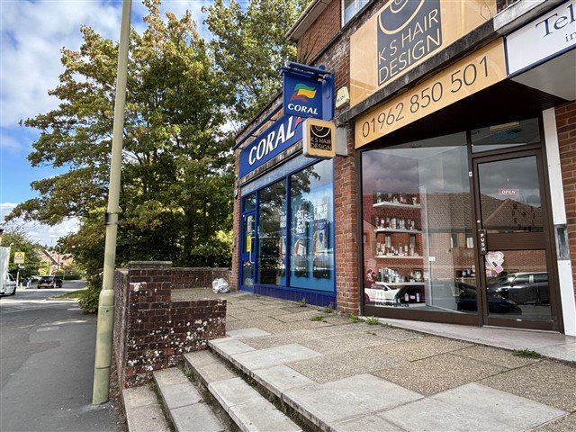 Retail/Shop in Winchester - photo 3