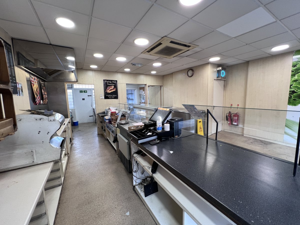 Retail/Shop in West Wickham - photo 4