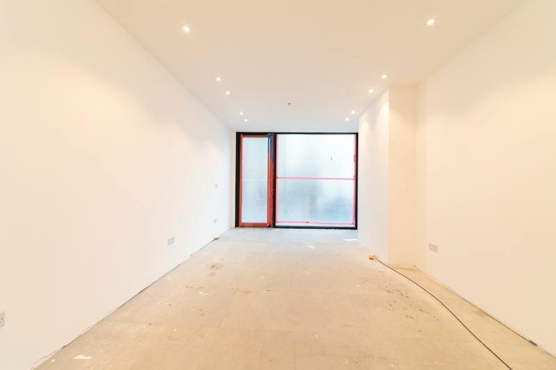 Retail/Shop in London - photo 2