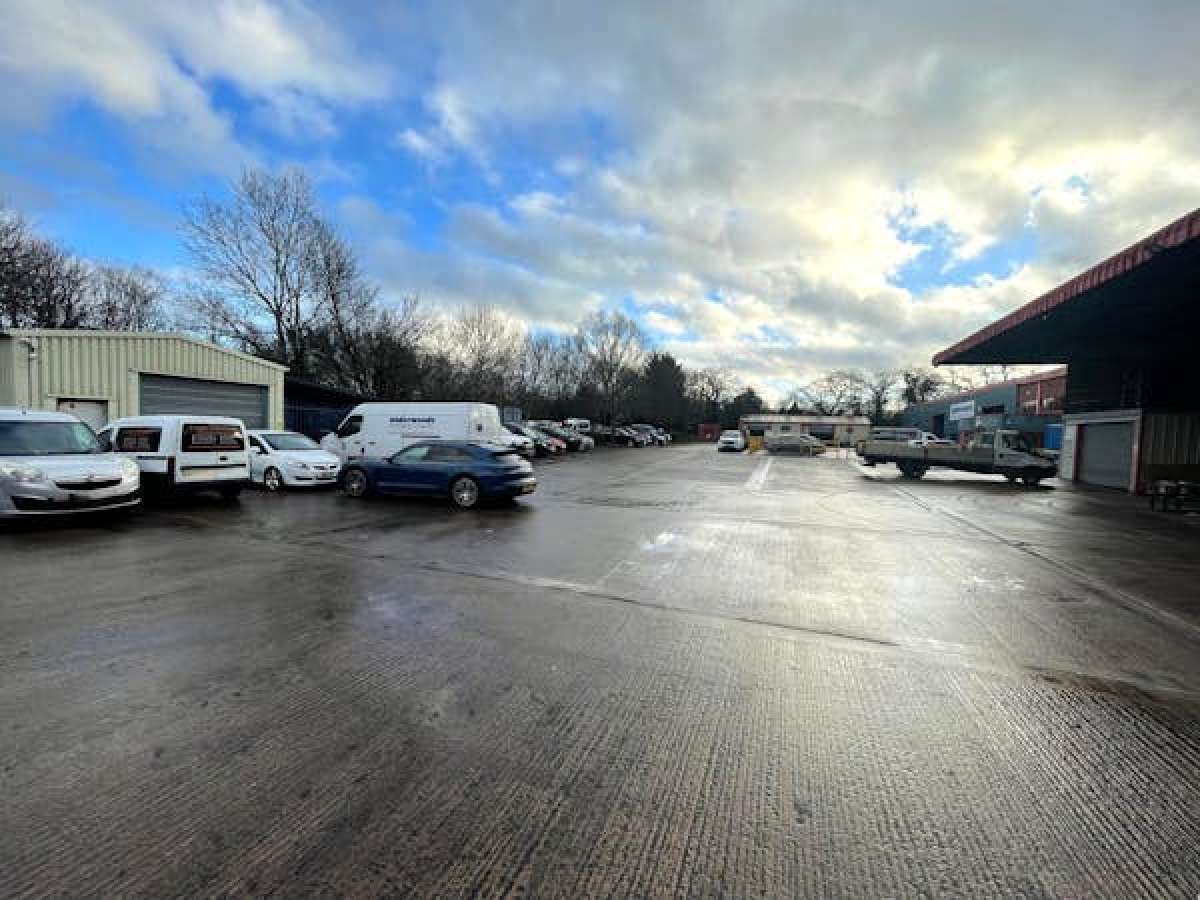 The Steel Centre is prominently located on Wainwright Road, close to J6 of the M5. in Worcester - photo 3