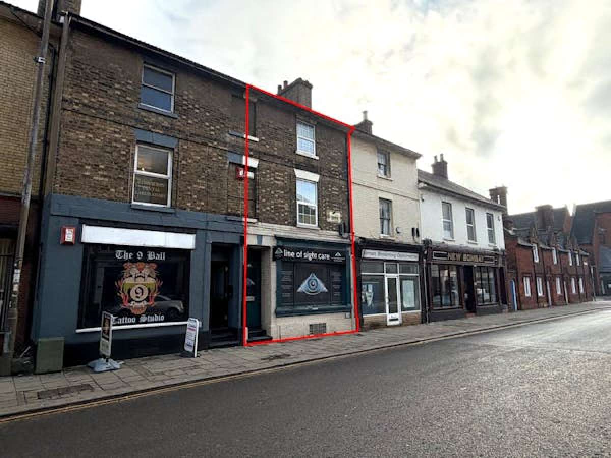 Three-storey mid terrace property available to purchase located in the town centre of Bedford in Bedford